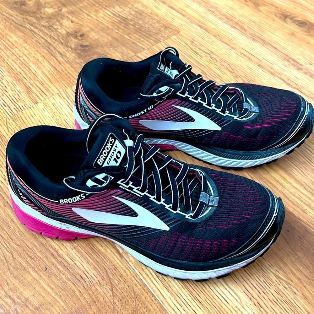 Brooks Ghost 10 DNA Pink and Black Running Shoe Size 8.5 Medium B Width